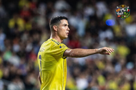 صورة تجمع بين لاعبي فريقي النجمة والنصر في مباراة بدوري المحترفين السعودي