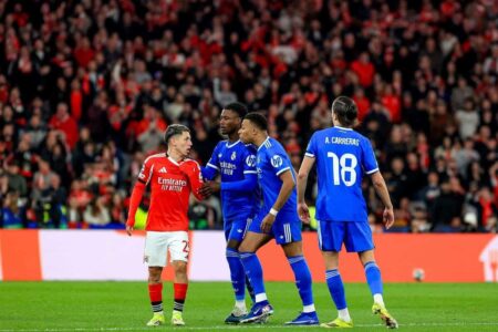 لاعب بنفيكا جيانلوكا بريستاني يدافع عن نفسه