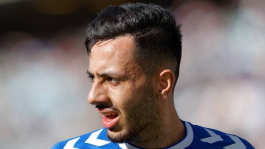 ميغان شاربلي، حبيبة لاعب إيفرتون دوايت ماكنيل، تعبر عن خيبة أملها