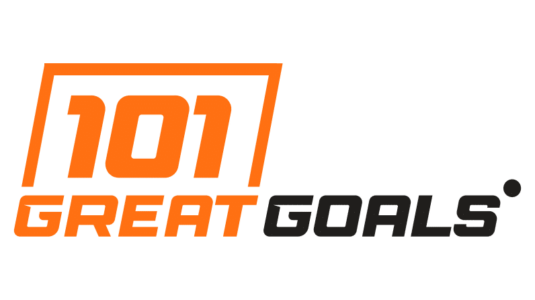 لاعبو بورنموث يحتفلون بهدف الفوز على إيفرتون