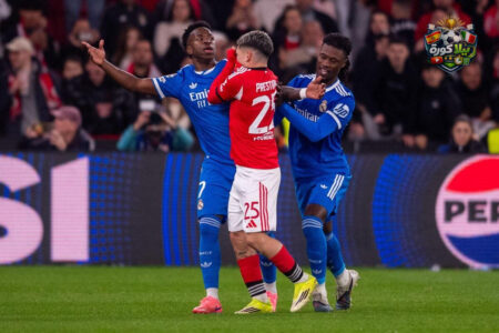 لاعب بنفيكا جيانلوكا بريستاني خلال مباراة