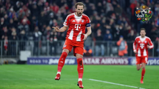 لاعبو بايرن ميونخ يحتفلون بتسجيل هدف ضد أتالانتا في دوري أبطال أوروبا