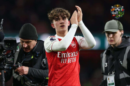 لاعب أرسنال الشاب ماكس داومان يحتفل بهدف