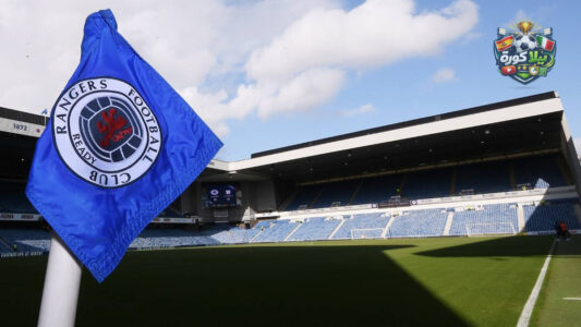 لاعبو سلتيك يحتفلون بعد الفوز على رينجرز بركلات الترجيح في كأس اسكتلندا