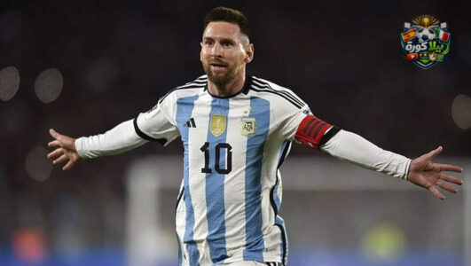 صورة تجمع بين شعاري منتخبي الأرجنتين وإسبانيا مع عبارة "مباراة ملغاة"