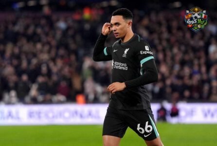 مدرب منتخب إنجلترا توماس توخيل يتحدث خلال مؤتمر صحفي