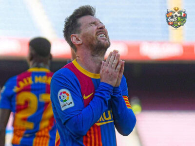 تشافي هيرنانديز مدرب برشلونة السابق يتحدث في مؤتمر صحفي