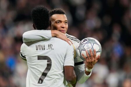 كيليان مبابي نجم ريال مدريد مصاب
